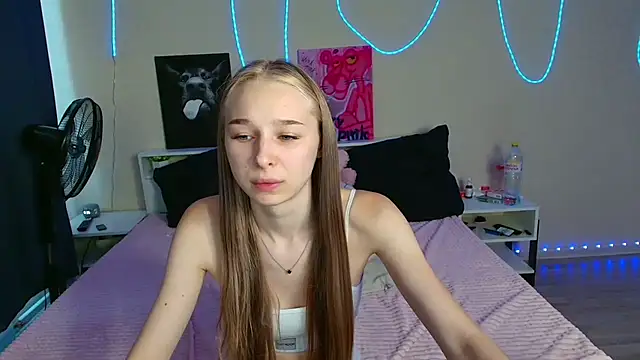Show modela kitsune888 na web-kameri