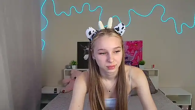 Show modela kitsune888 na web-kameri