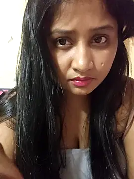 Tridha_2's Live XXX Chat