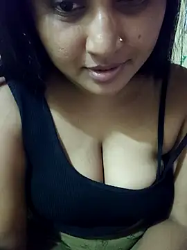 Tridha_2 Chat XXX in diretta