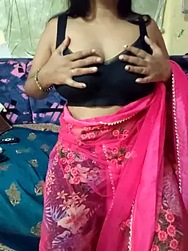 XXX chat uživo modela Tridha_2
