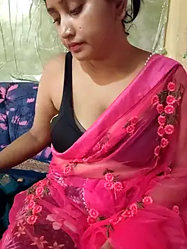 Tridha_2 Chat XXX in diretta