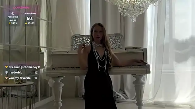 NicoleMiless' Live XXX Chat