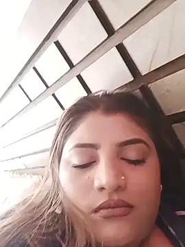 צ'אט XXX בשידור חי של Sanaya_Gil