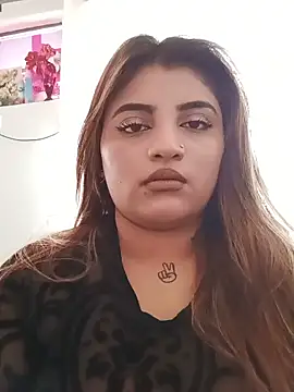 Sanaya_GilのライブXXXチャット