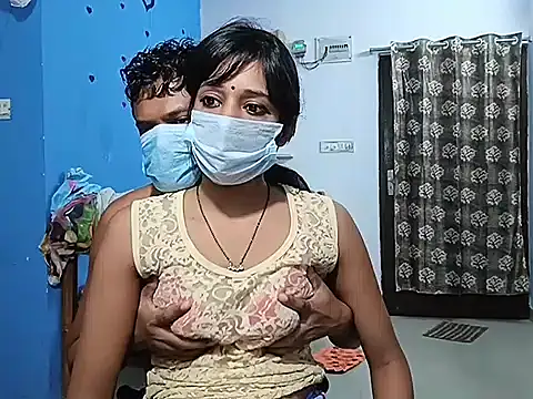 pirtisha's Live XXX Chat