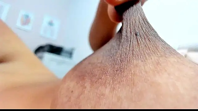 zara_lopez 现场XXX聊天