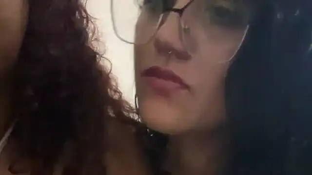 Show de webcam de MENINAS_70