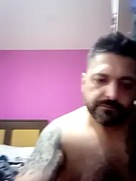 הופעת וובקאם של Muchos_cogios