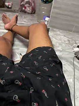 Pokazy przed kamerką – Chennai_NaughtyBoy