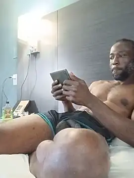 KingBlackStallion Show in webcam