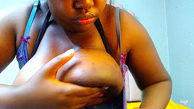 Chocolatemelons17's Webcam Show