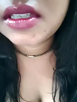 Ramya_369's Webcam Show