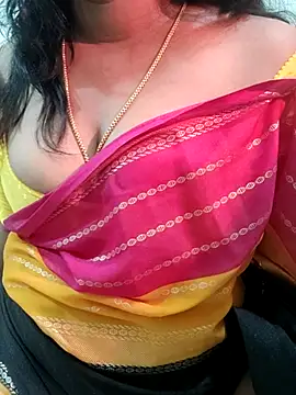 Pokazy przed kamerką – Ramya_369