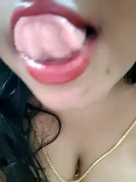 Pertunjukan Kamera Web Ramya_369