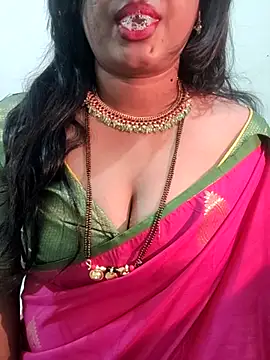 Pokazy przed kamerką – Ramya_369