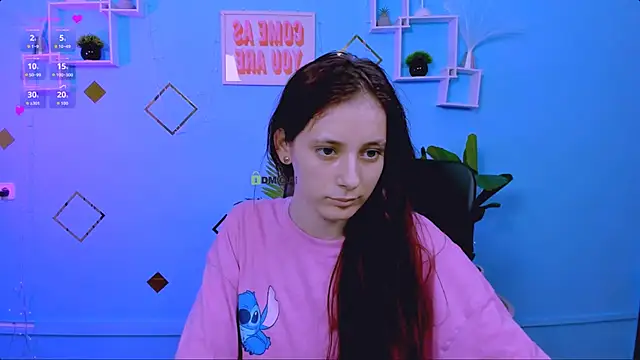nami_glow Webcam-Show