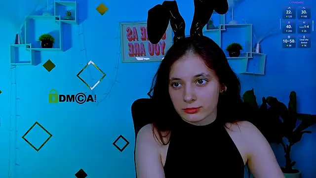 Show modela nami_glow na web-kameri