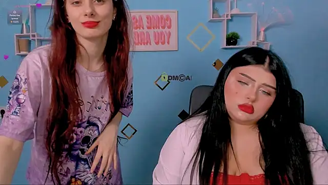 nami_glown Webbikameraesitys