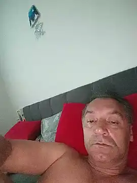 Czat XXX na żywo – Jahudka47