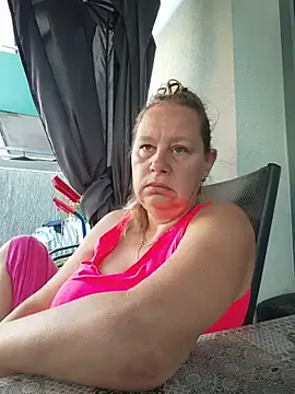 Show modela Jahudka47 na web-kameri