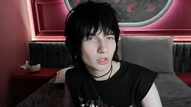 AdonBev webcam show