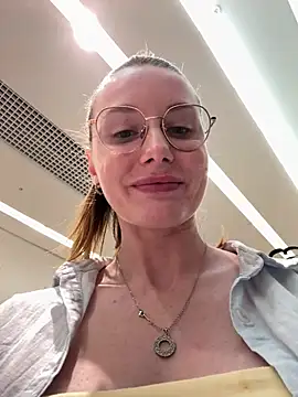 FReyja_44's Webcam Show