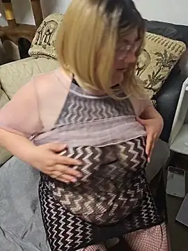 xXLunaBlissXx webkamerás műsora