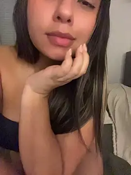 Lusty_Lunaa Adlı Modelin Canlı XXX Sohbeti