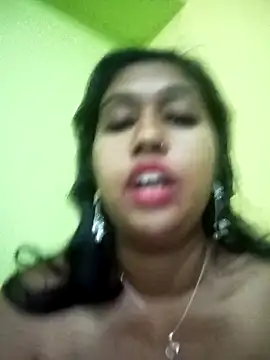 Chat XXX ao vivo de bannerjeesneha20