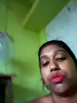 bannerjeesneha20 Adlı Modelin Canlı XXX Sohbeti