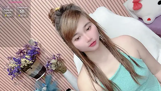 XXX chat uživo modela di-or-