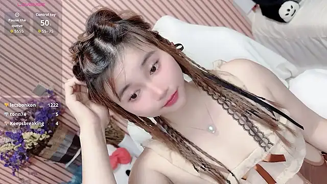 di-or- Live XXX-Chat