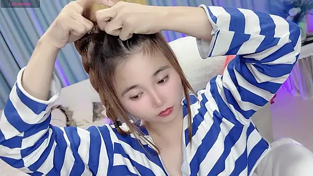 แชท XXX สดของ di-or-