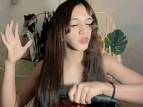 Leijona_Milker Show in webcam