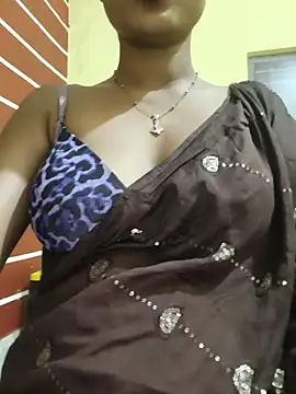 Chat +18 de Rubina_Love ao vivo