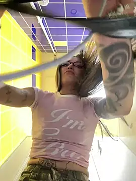 Czat XXX na żywo – SaintSquirt