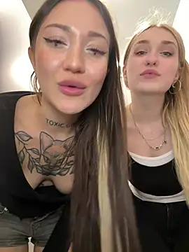 SaintSquirt webcam show
