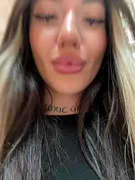 عرض كام SaintSquirt