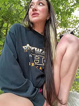 SaintSquirt: вебкам-шоу