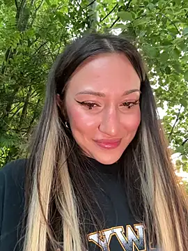 SaintSquirt Adlı Modelin Web Kamerası Şovu