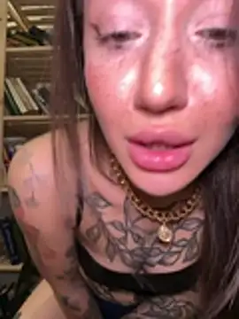 SaintSquirt Show Webcam