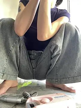 Yuri_k2 在線直播表演