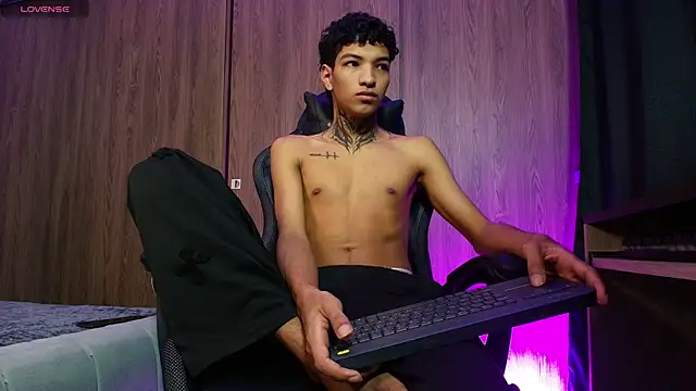 im_Usuga Webcam show