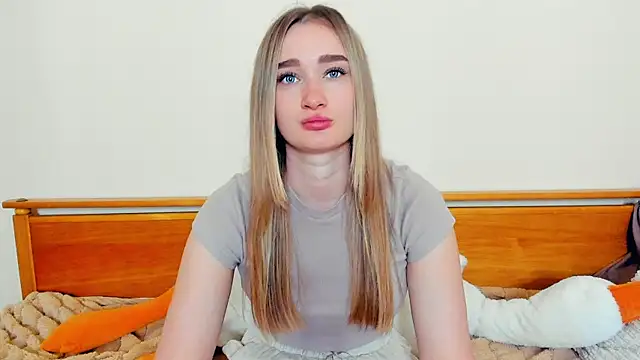 VioletteClaire Chat XXX in diretta