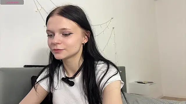 meowchaa's Live XXX Chat