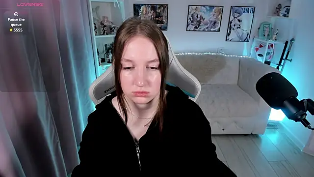 عرض كام Elisabeth_Binder