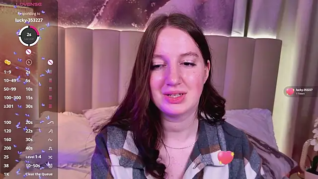 Elisabeth_Binder Live XXX-Chat