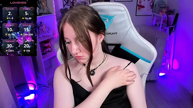 XXX chat uživo modela Elisabeth_Binder