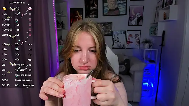 XXX chat uživo modela Elisabeth_Binder